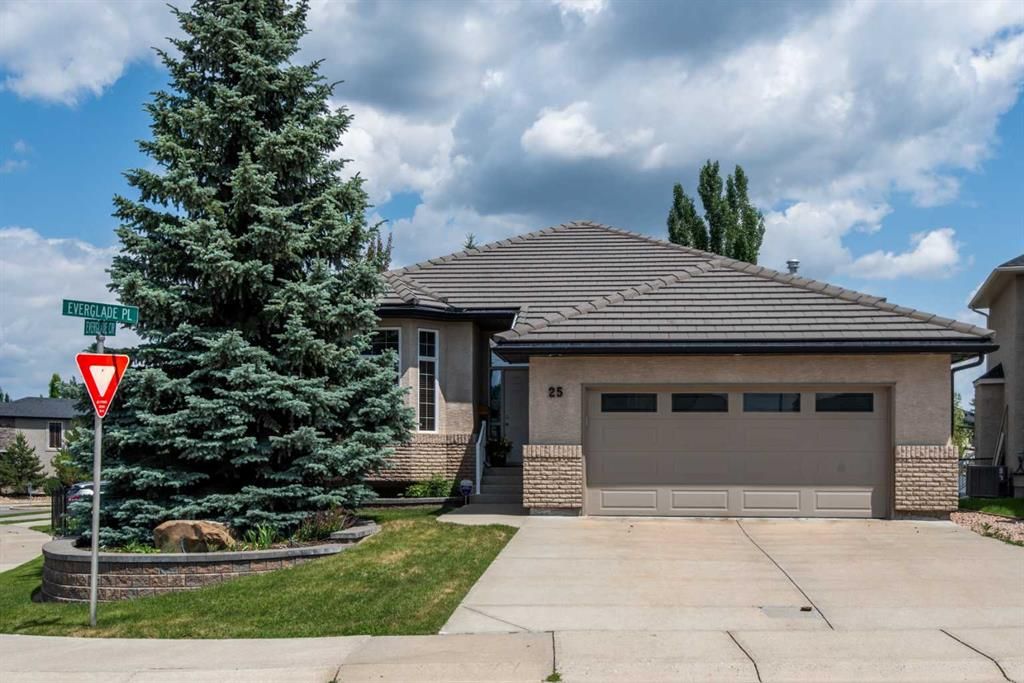 I have sold a property at 25 Everglade PLACE SW in Calgary
